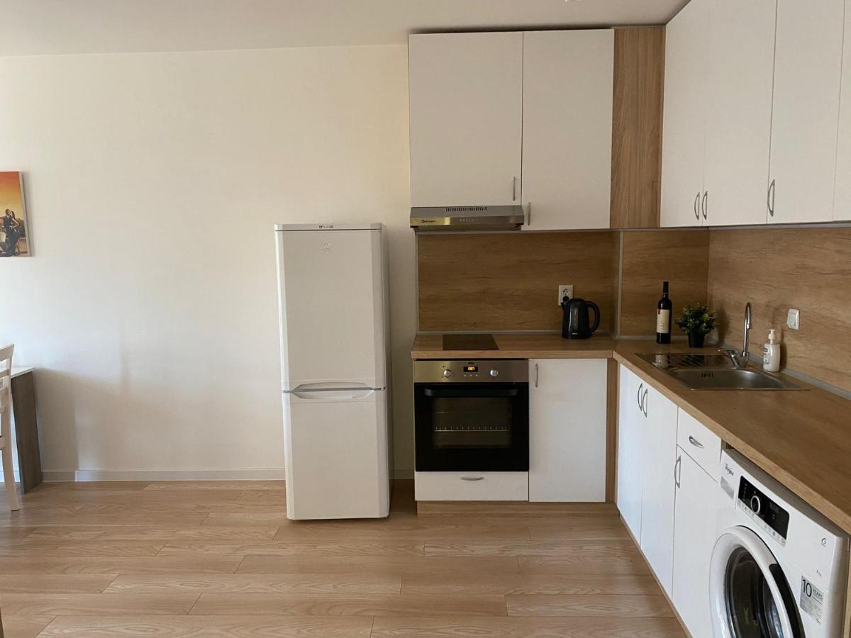 Brand New Apartment With Outdoor Swimming Pool Varna Extérieur photo