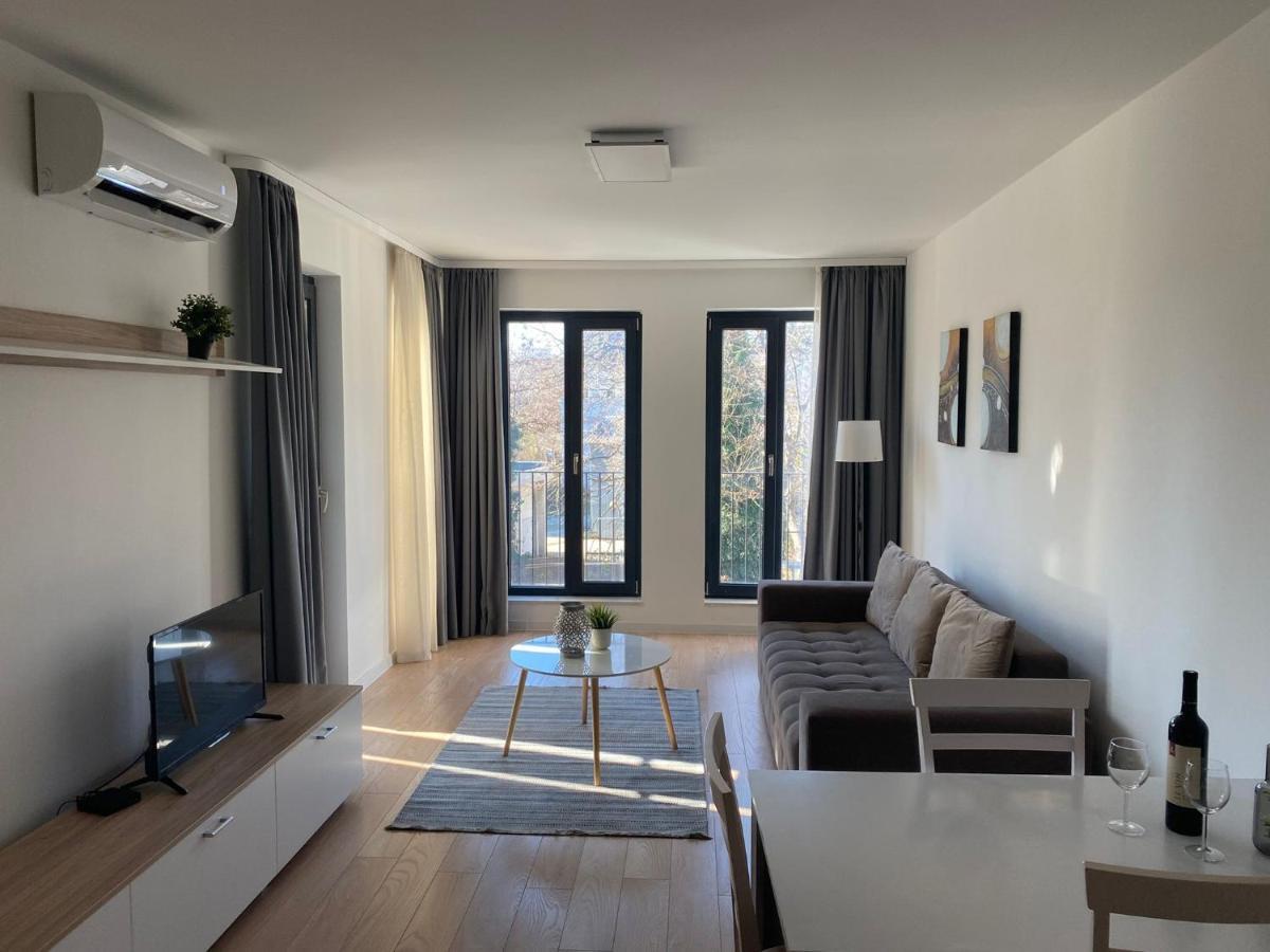 Brand New Apartment With Outdoor Swimming Pool Varna Extérieur photo