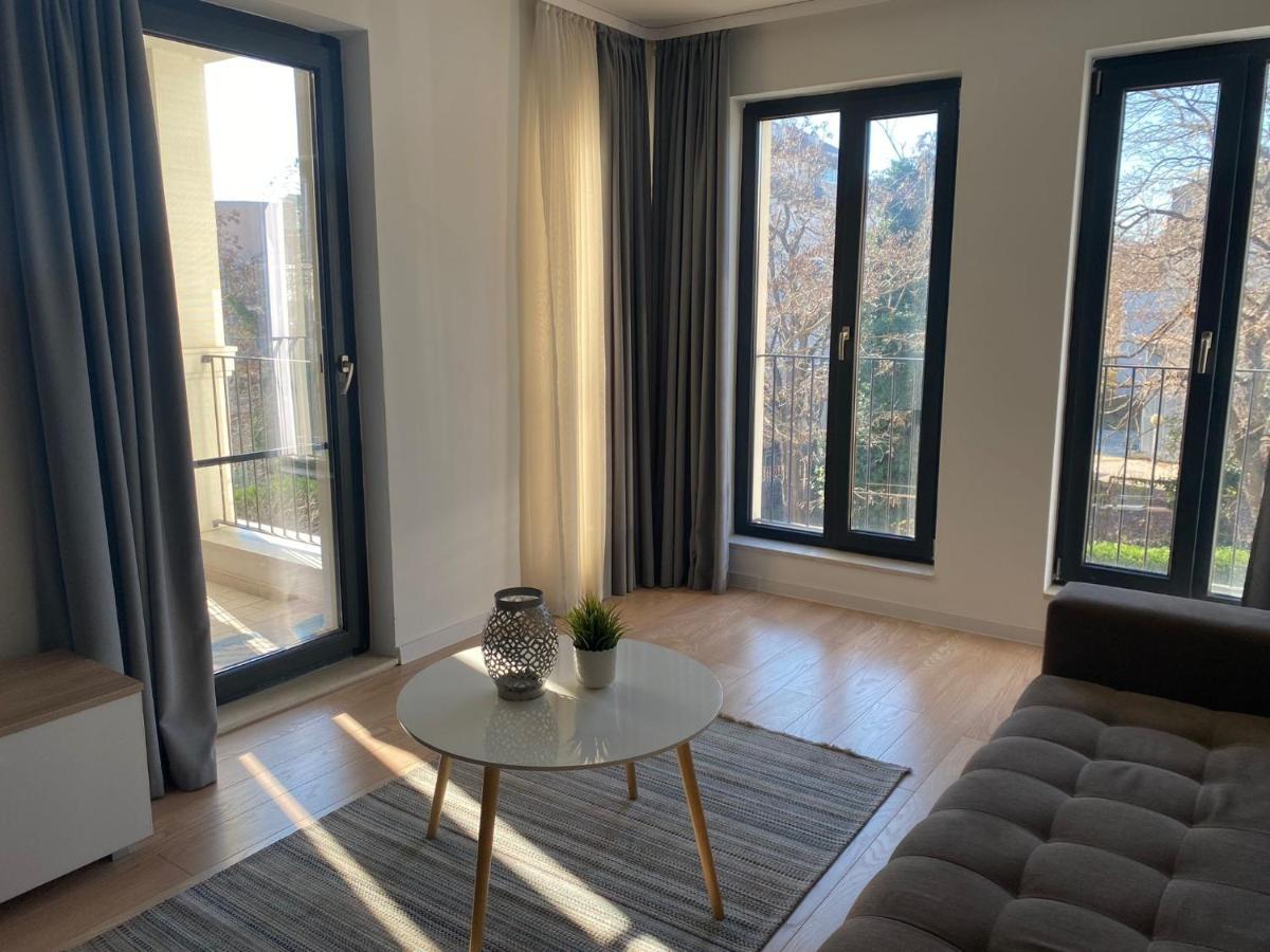 Brand New Apartment With Outdoor Swimming Pool Varna Extérieur photo